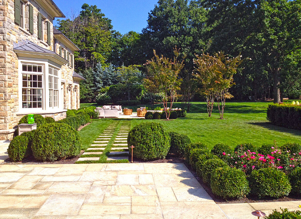 Grounds-Maintenance